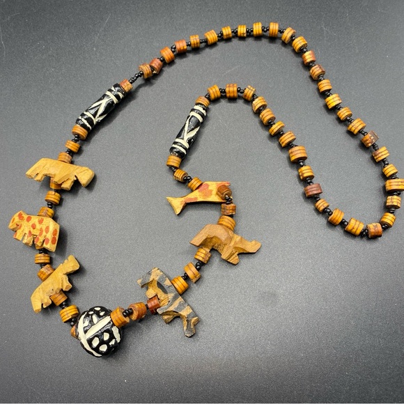 Wood Tribal African Safari Animal Hand-Carved Beads Necklace Over-the-Head Style - Picture 3 of 9